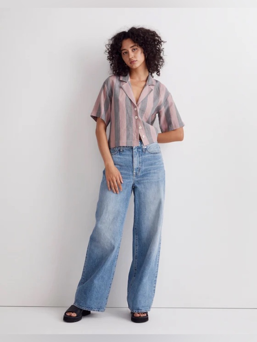 Madewell 100% Linen Resort Shirt in Springy
Stripe Size Small